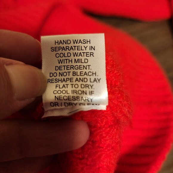 Tuckernuck Red Fringe Caswell Sweater NWT Med - Picture 11 of 11